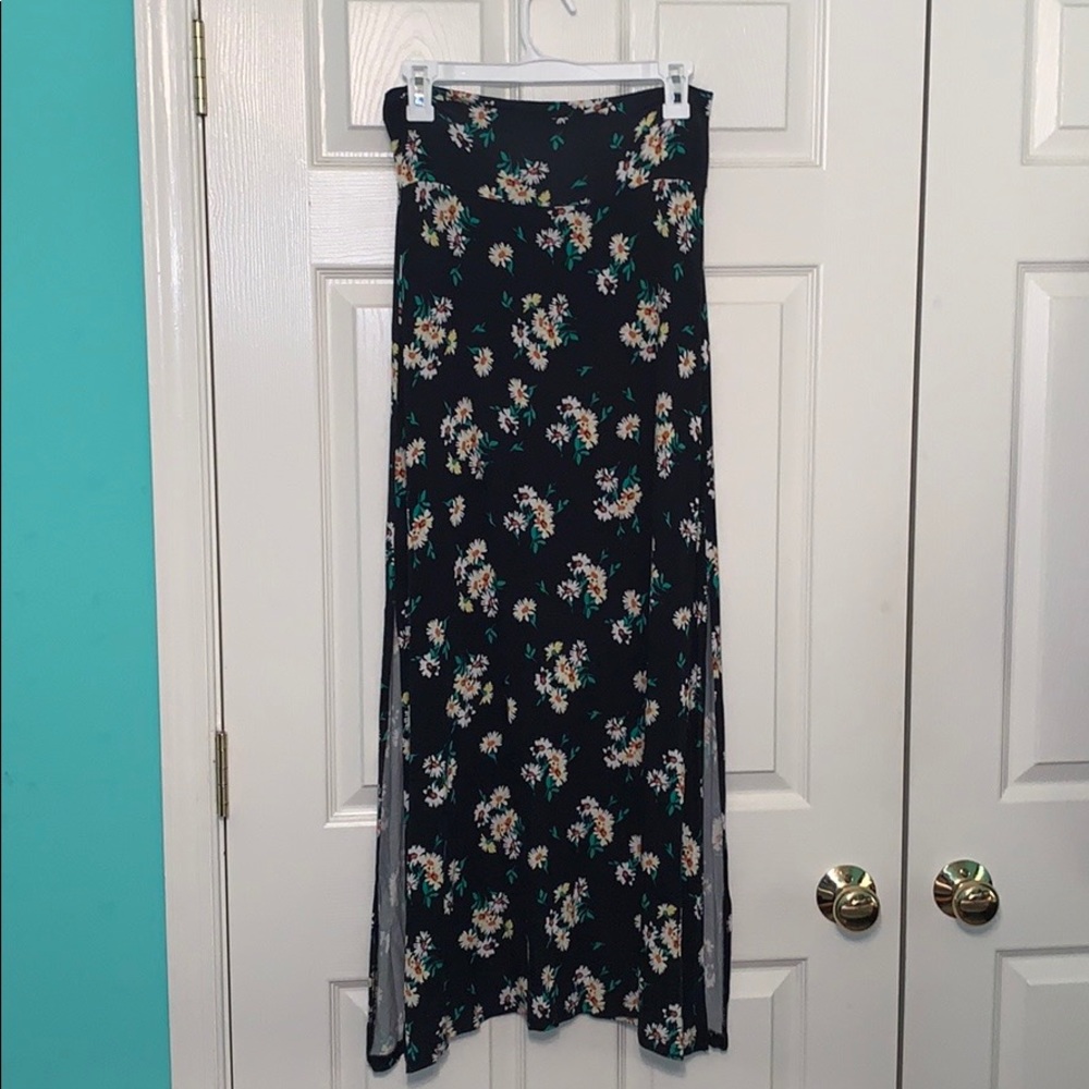 Charlotte Russe Flower Maxi Skirt with Slits